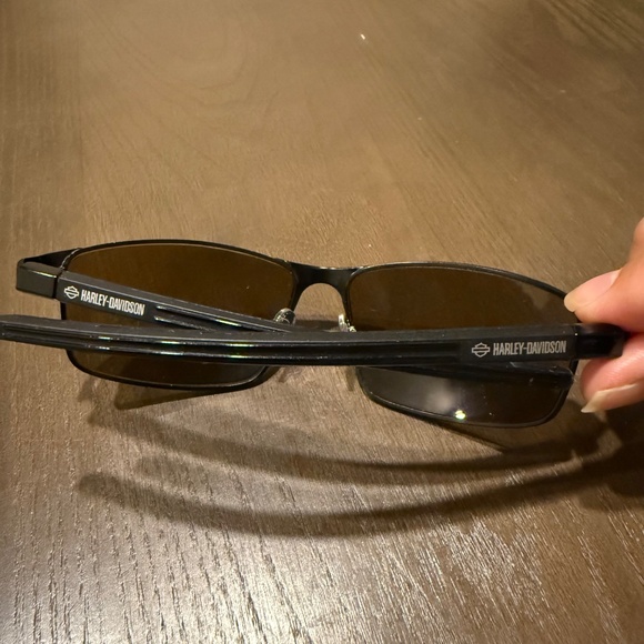 Harley Davison Sunglasses - Picture 8 of 8